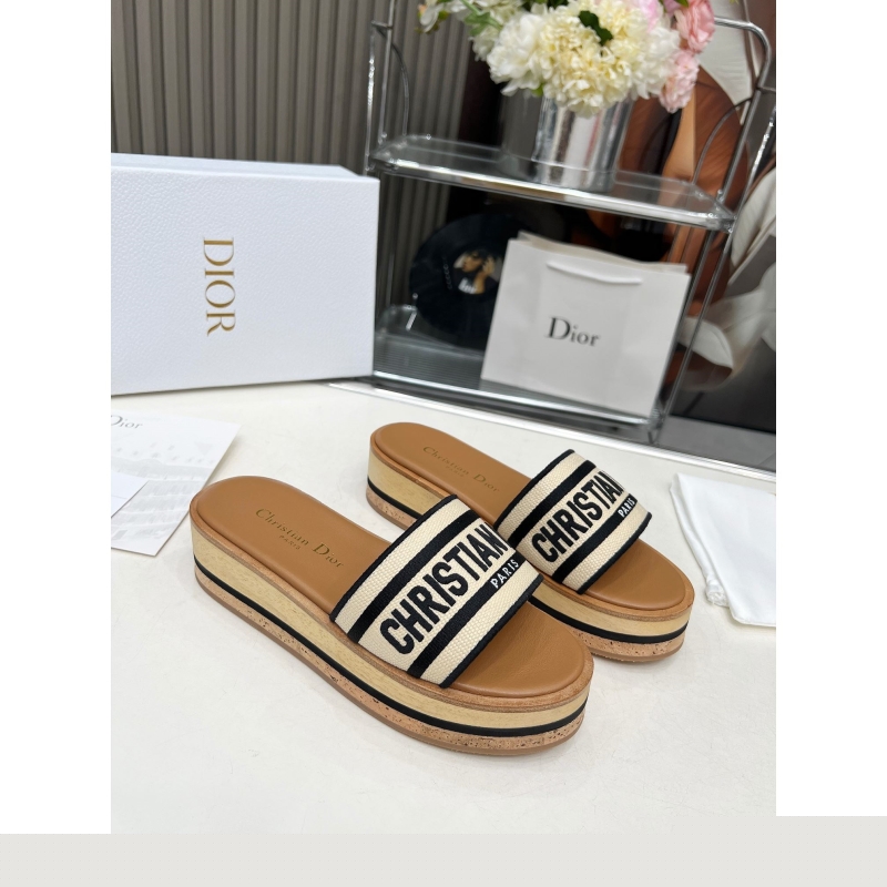 ch**an D*or slippers